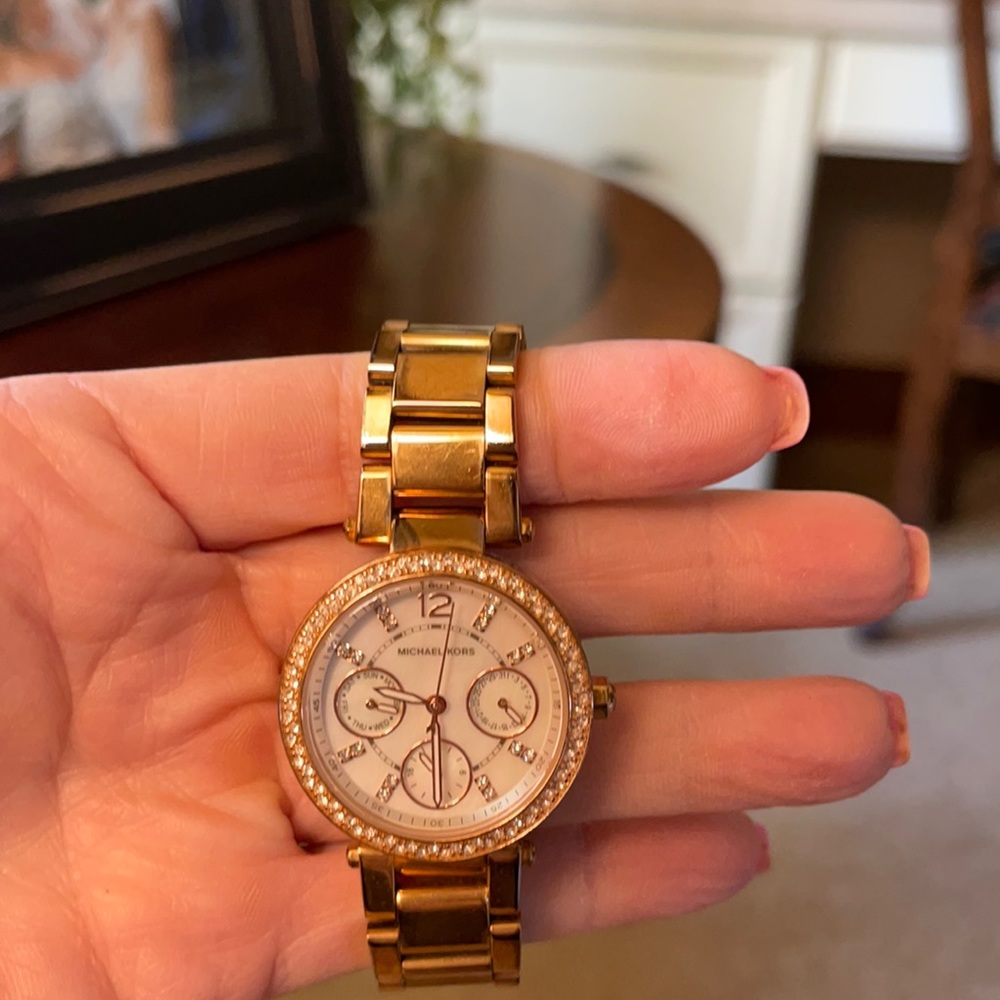 Michael Kors rose gold link band